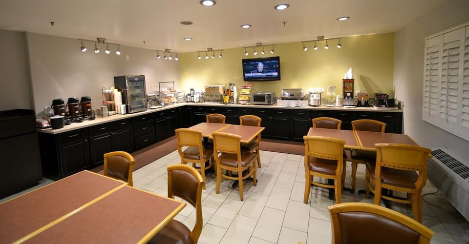 Cherry Orchard Inn Hotel in Santa Clara