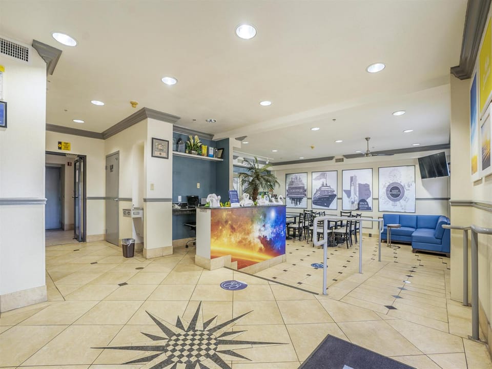 Days Inn & Suites by Wyndham Webster NASA-ClearLake-Houston Hotel in Webster