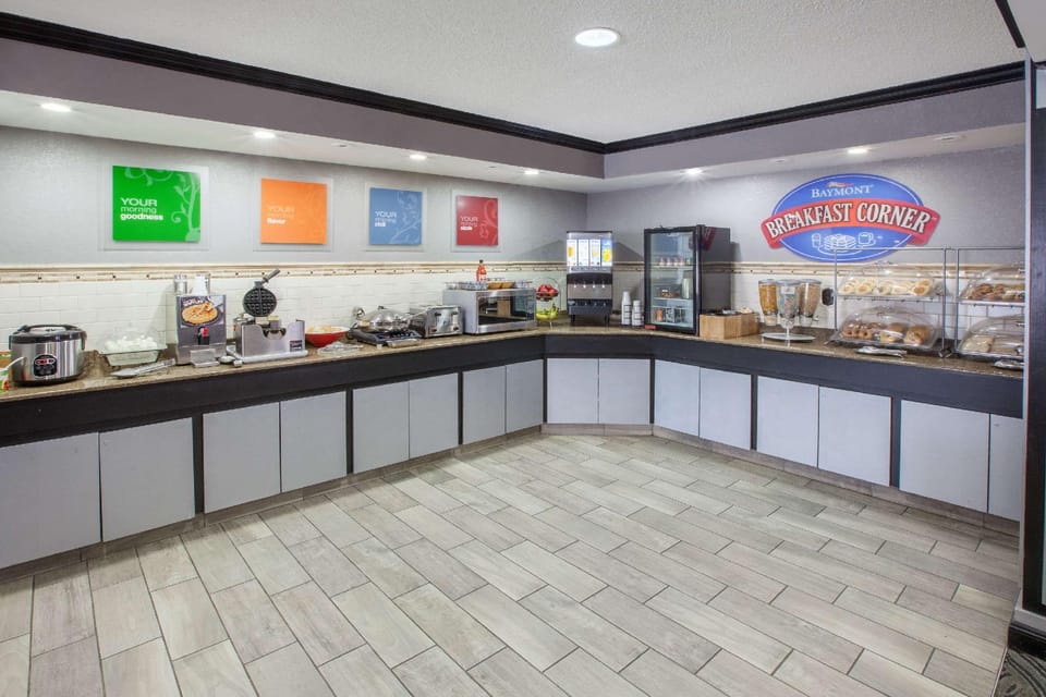 Americas Best Value Inn Canton Hotel in Canton