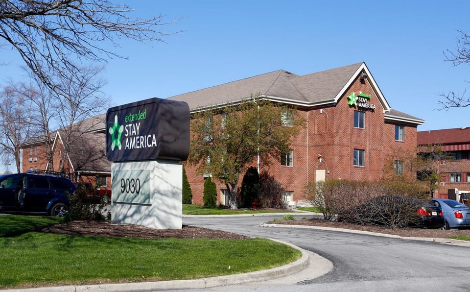 MainStay Suites Indianapolis Northwest - College Park Hotel in Pike Township