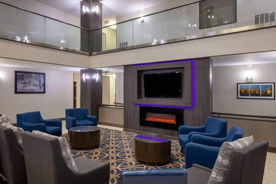 La Quinta Inn & Suites by Wyndham Covington Hotel in Covington