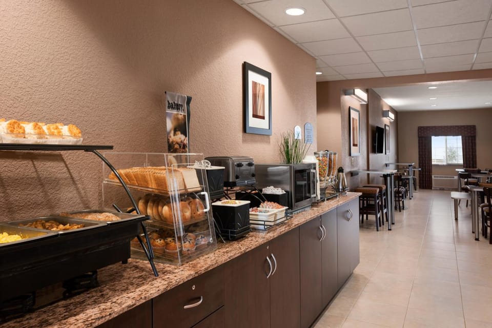 Microtel Inn & Suites by Wyndham Cotulla Hotel in Cotulla