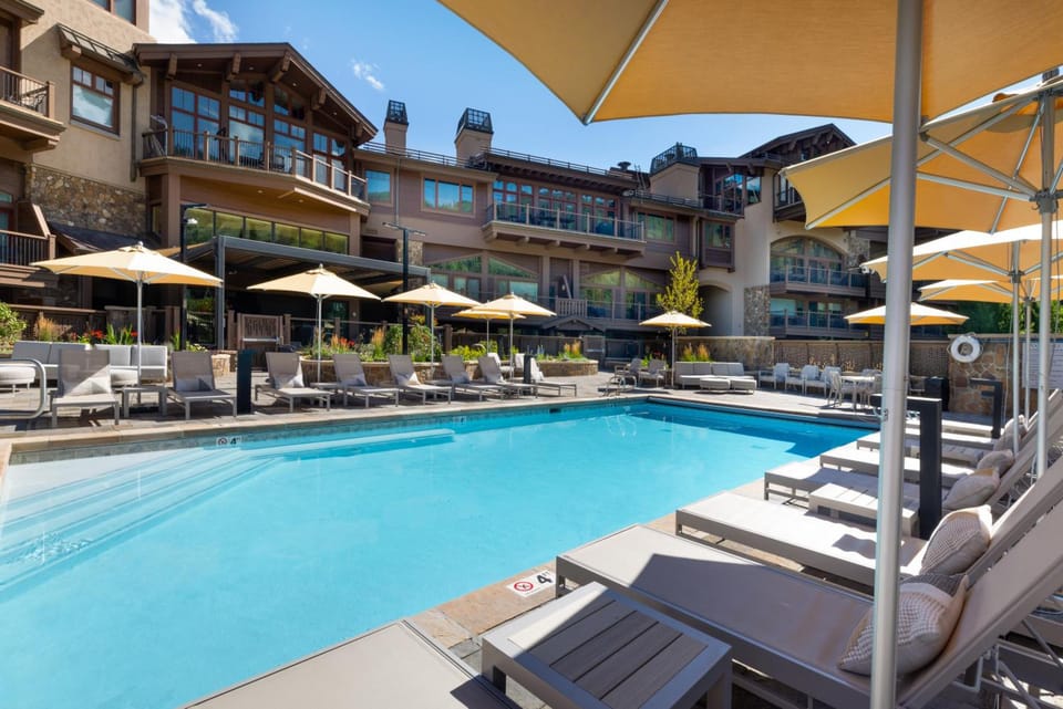 Manor Vail Lodge Lodge in Vail