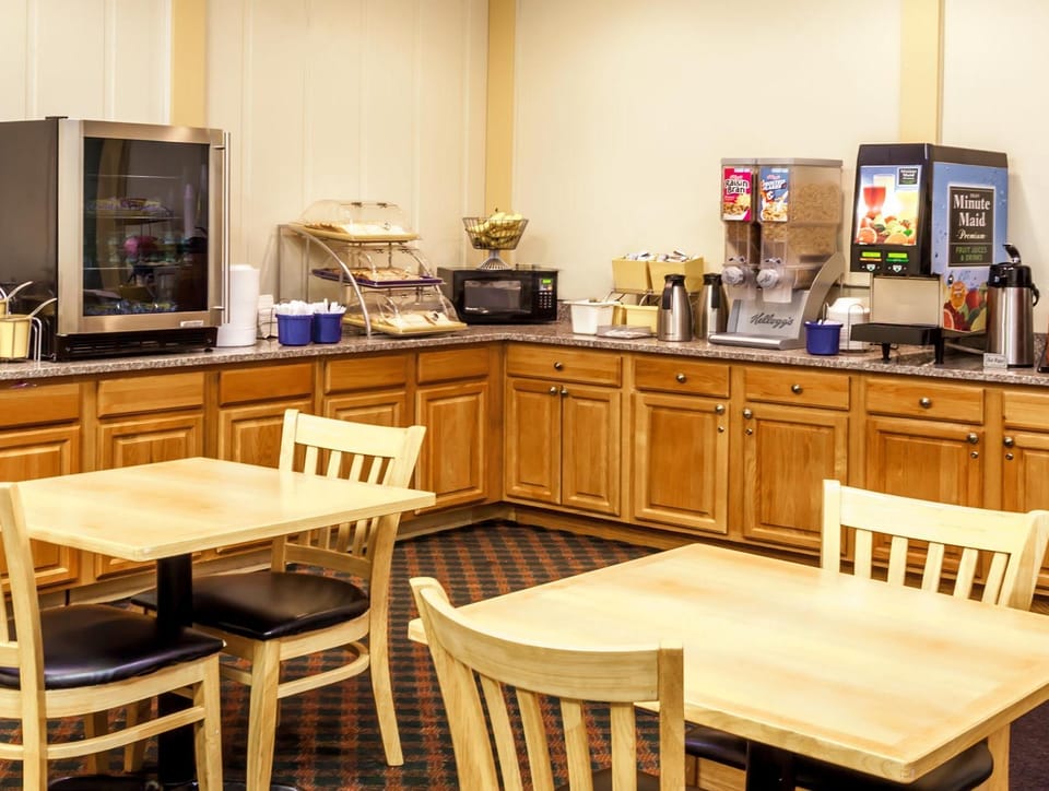 Days Inn by Wyndham Portage/Indiana Dunes National Park Hotel in Portage