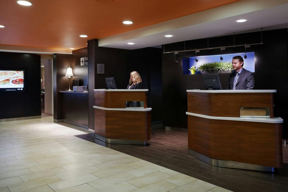 Courtyard by Marriott Chicago St. Charles Hotel in Saint Charles