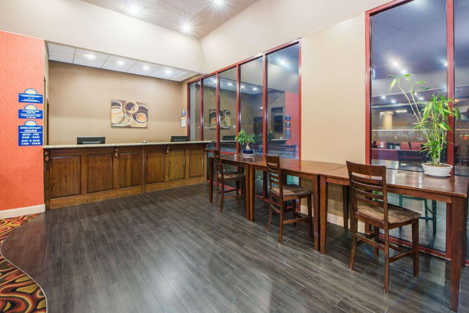 Days Inn by Wyndham Joplin Hotel in Joplin