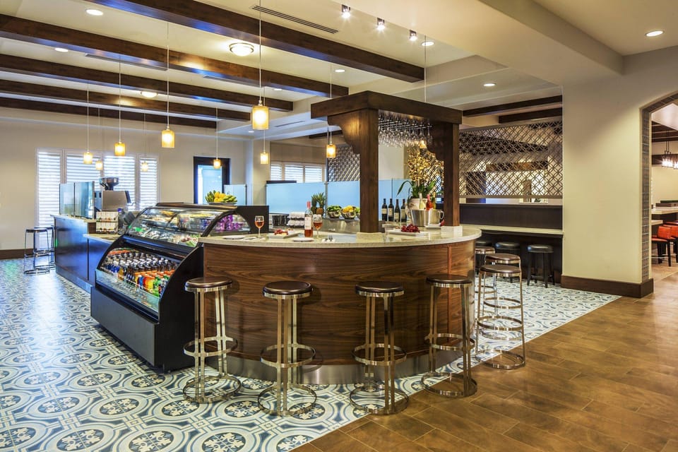 Bar/lounge