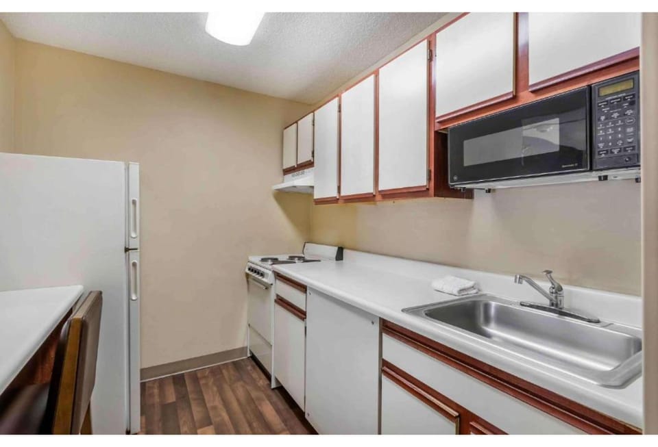 Studio 6 Extended stay Florence, KY - Meijer Dr./Cincinnati Hotel in Florence