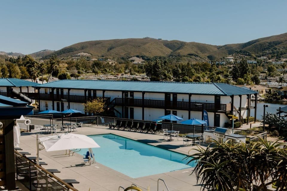 Lakehouse Resort Hotel in Lake San Marcos
