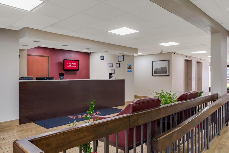 Red Roof Inn Nashville - Music City Hotel in East Nashville