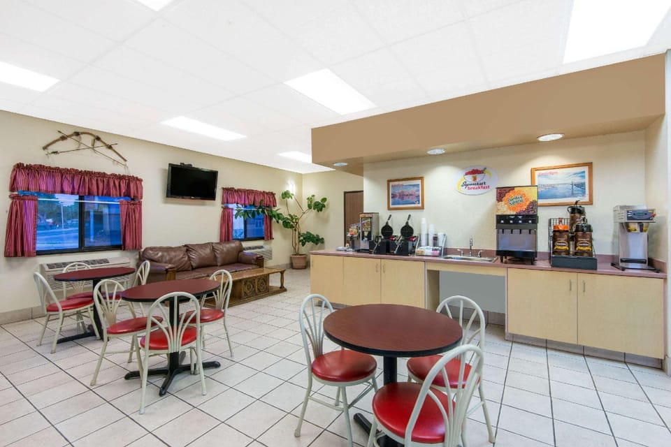 Coffee shop