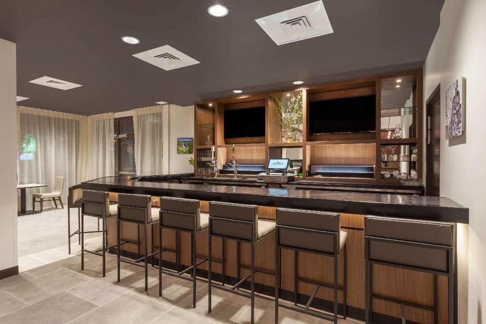 Wingate by Wyndham Altoona Hotel in Altoona