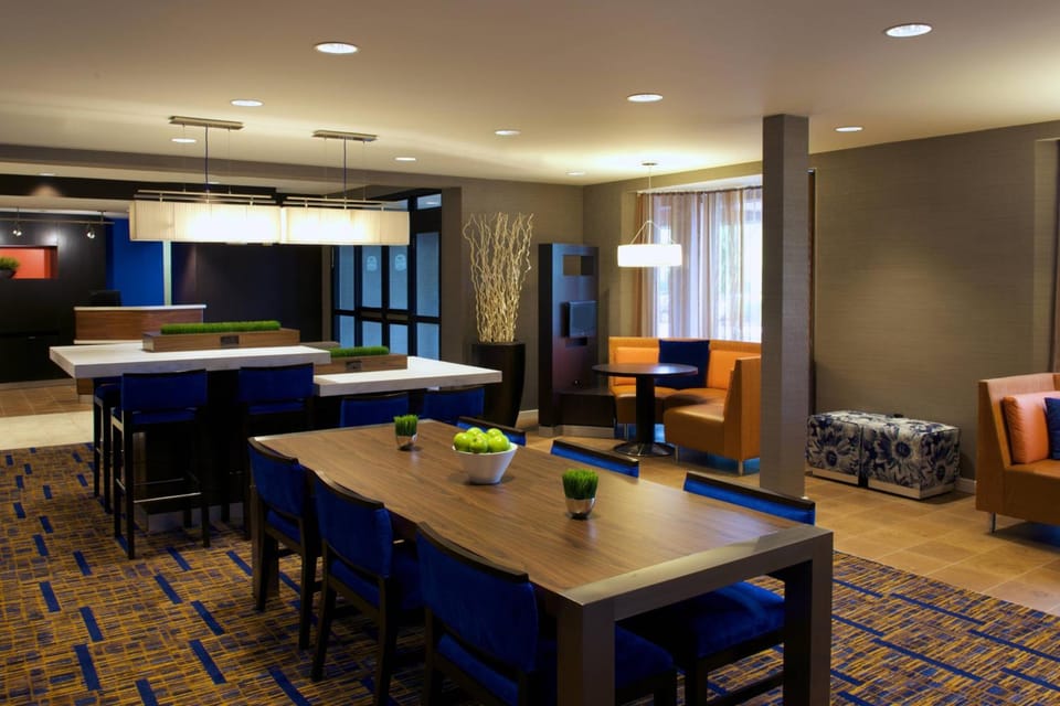Country Inn & Suites by Radisson Columbus-Edinburgh Hotel in Columbus