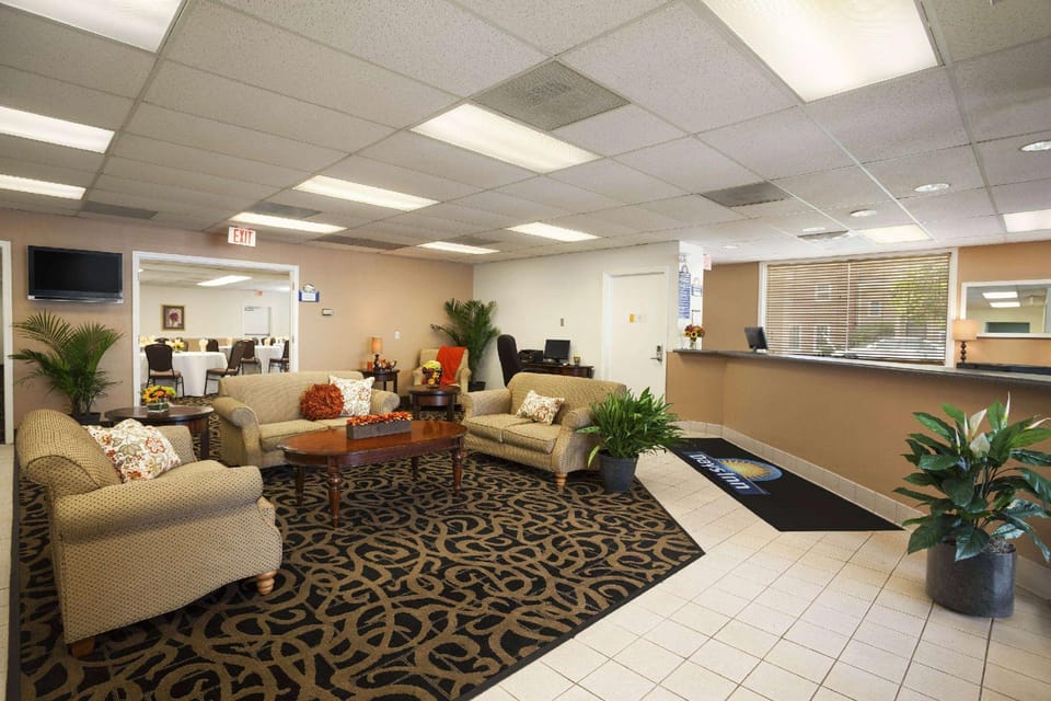 Days Inn by Wyndham Alexandria Hotel in Lincolnia
