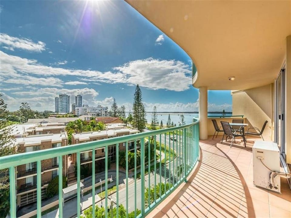 Royal Pacific Resort Apartment hotel in South Stradbroke
