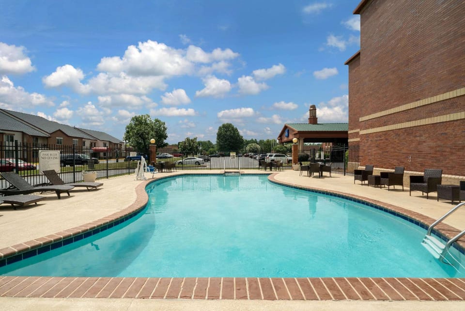 Baymont by Wyndham Knoxville/Cedar Bluff Hotel in Cedar Bluff