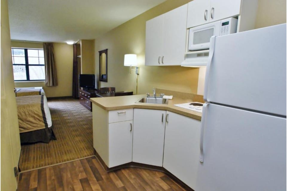 Studio 6 Suites Seattle Kent  WA Hotel in Kent