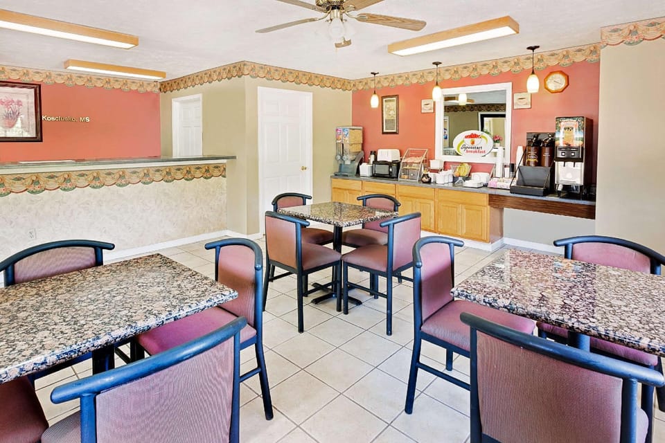 Super 8 By Wyndham Kosciusko Hotel in Mississippi