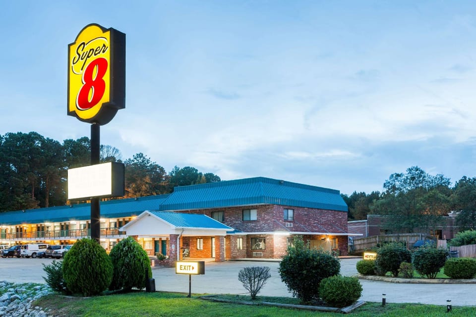Super 8 By Wyndham Kosciusko Hotel in Mississippi