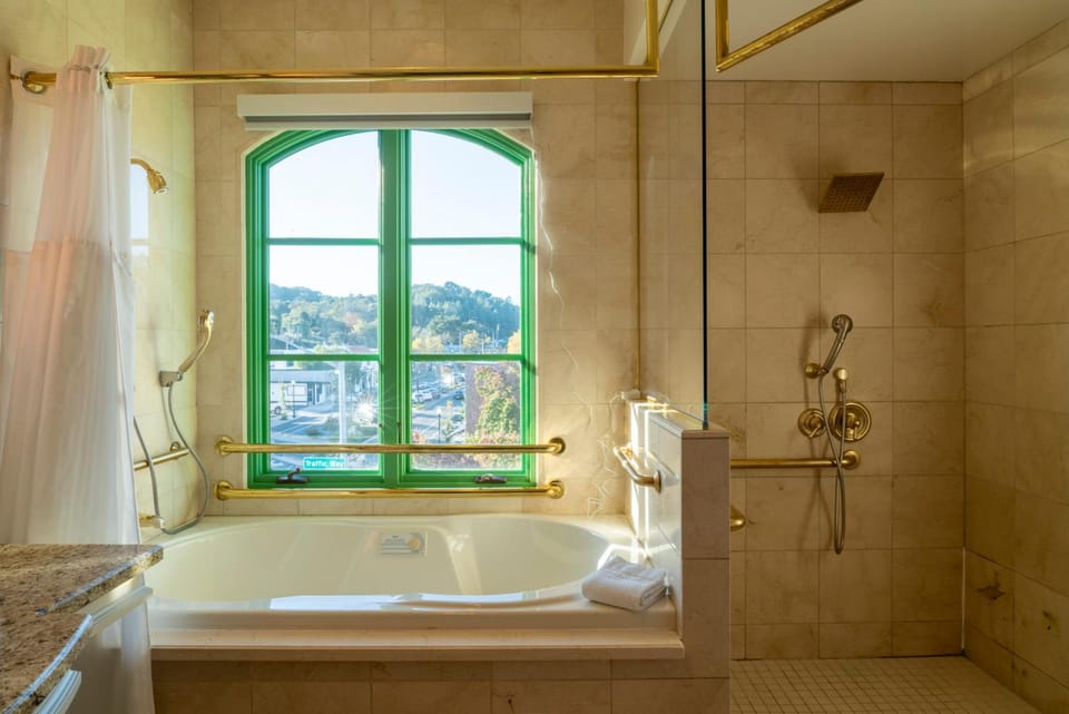 The Carlton Hotel, Atascadero, a Tribute Portfolio Hotel Hotel in Atascadero