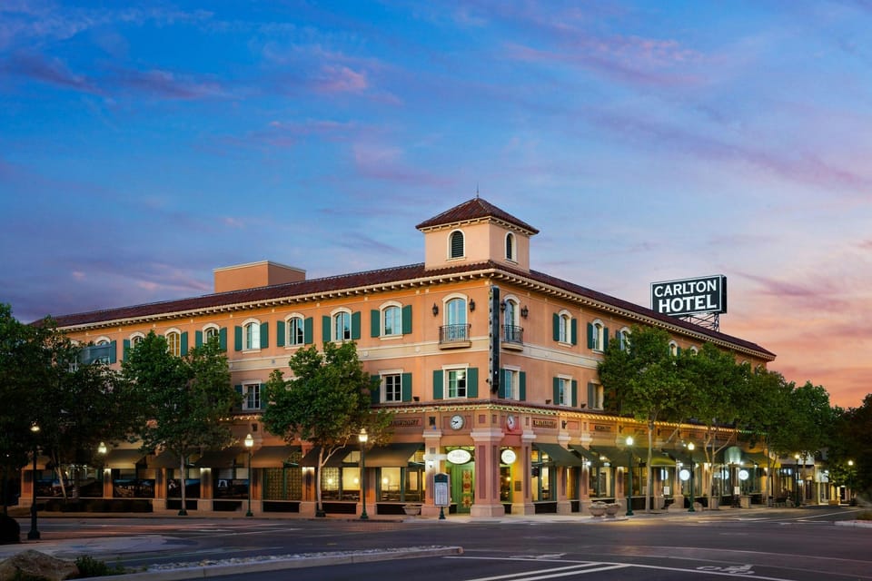 The Carlton Hotel, Atascadero, a Tribute Portfolio Hotel Hotel in Atascadero