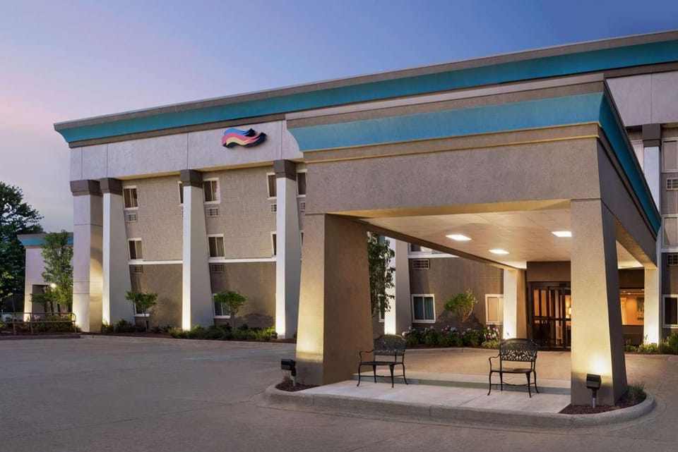 Baymont by Wyndham Mt. Pleasant Hotel in Michigan
