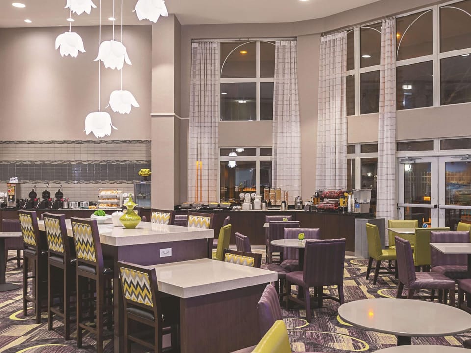 La Quinta Inn & Suites by Wyndham Flagstaff Hotel in Flagstaff