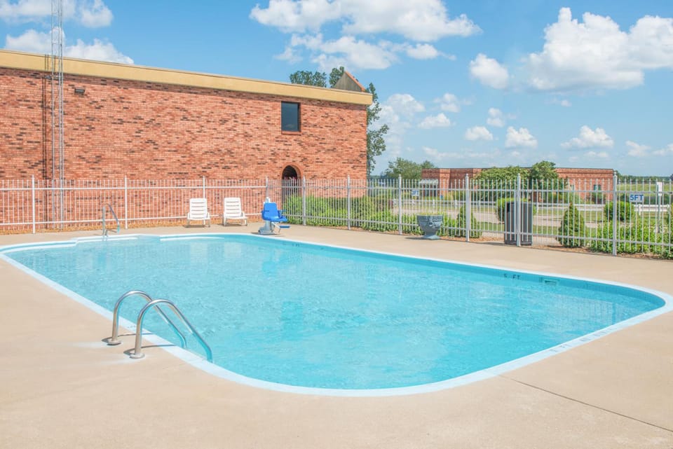 Days Inn by Wyndham Calvert City/Paducah East Hotel in Kentucky