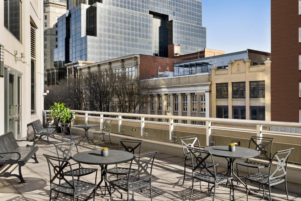 Crowne Plaza Cleveland at Playhouse Square by IHG Hotel in Cleveland Heights