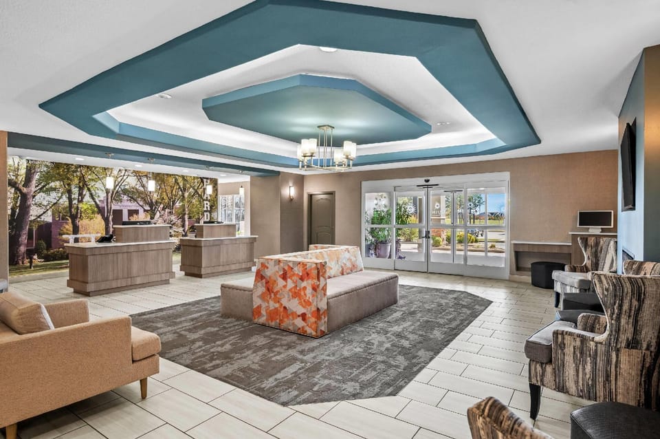 La Quinta Inn & Suites by Wyndham Searcy Hotel in Searcy