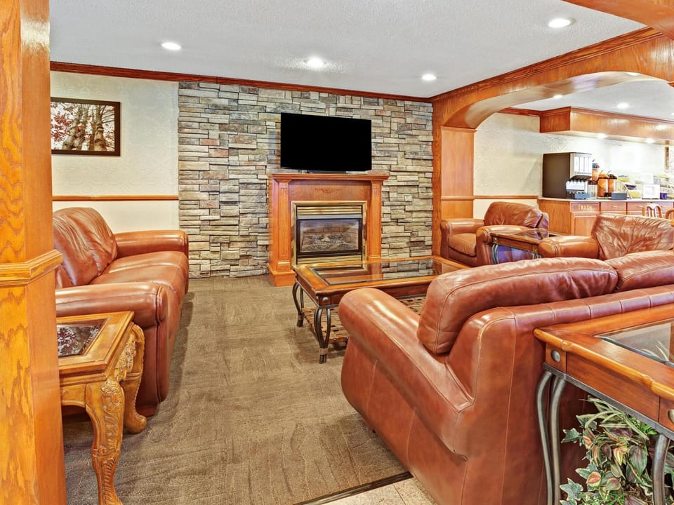 Americas Best Value Inn & Suites Monroe Hotel in Jerusalem Township