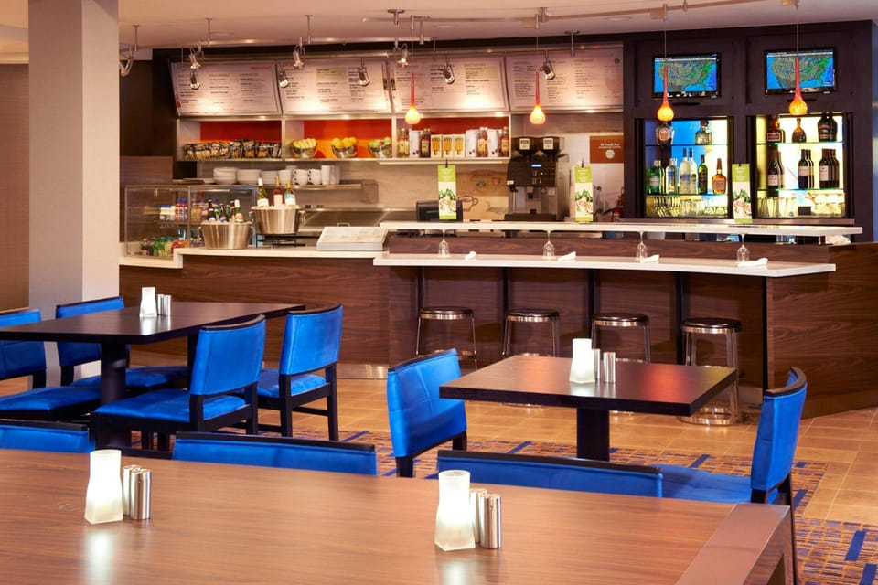 Courtyard by Marriott Toledo Rossford/Perrysburg Hotel in Ohio