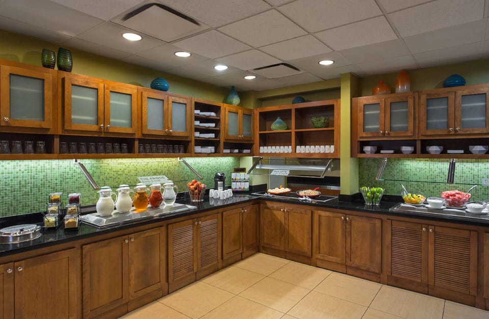 Hyatt Place Detroit Utica Hotel in Utica
