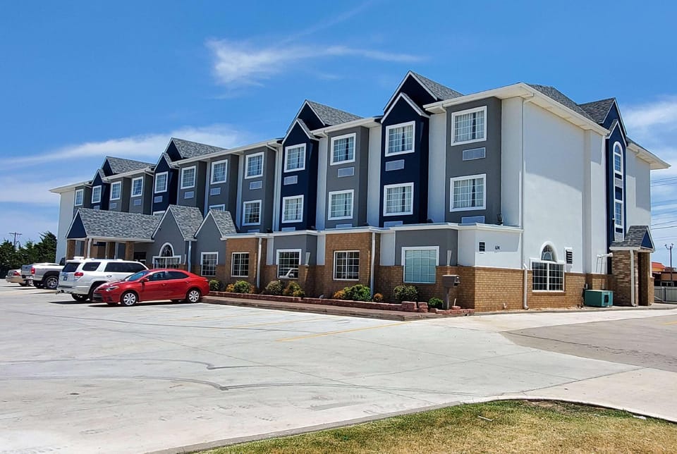Microtel Inn & Suites by Wyndham Oklahoma City Airport Hotel in Oklahoma City