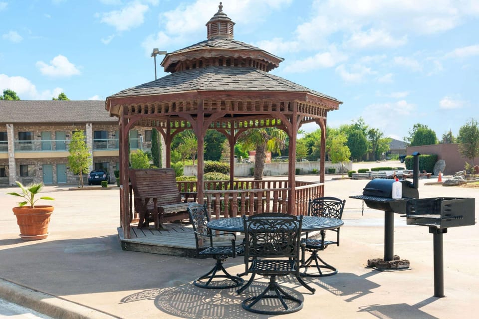 Super 8 By Wyndham Fairfield Tx Hotel in Texas