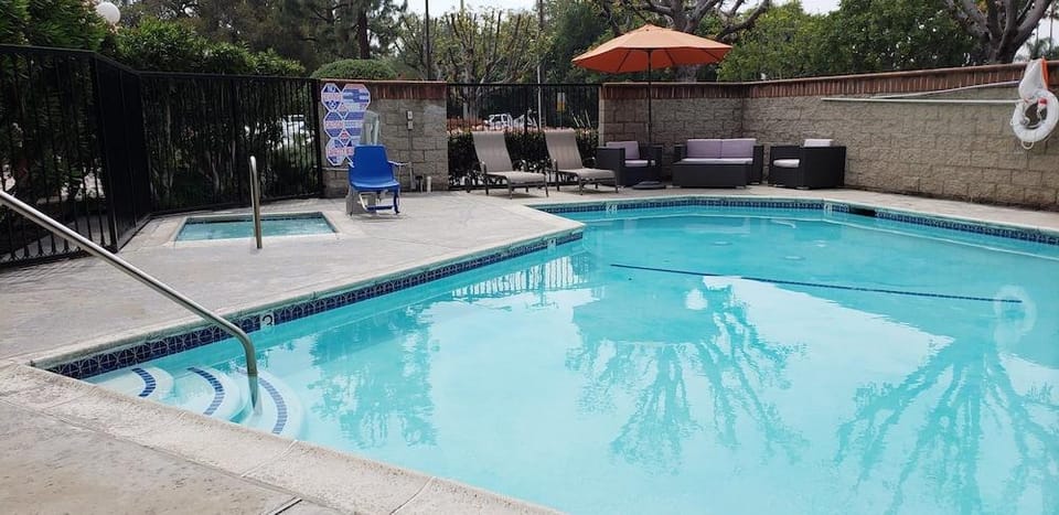 Oak Tree Inn Inn in Arcadia