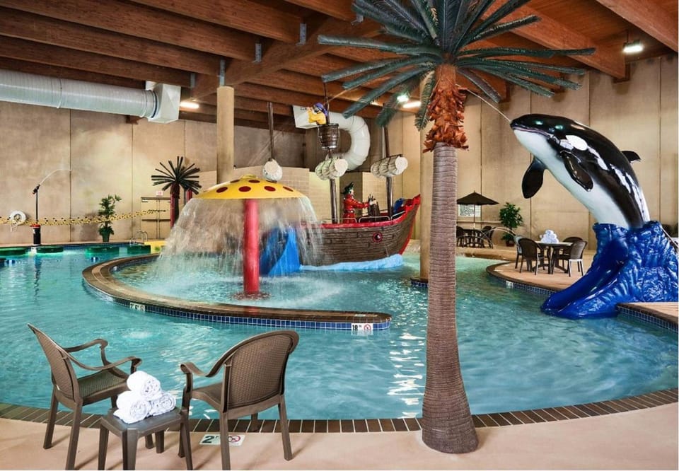 Swimming pool