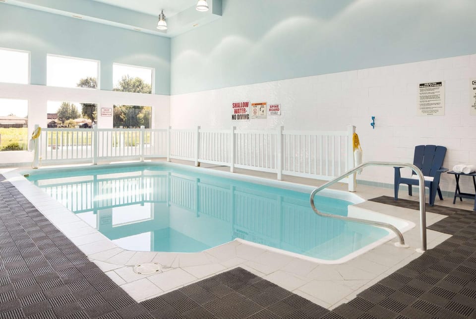 Days Inn by Wyndham Leamington Hotel in Leamington
