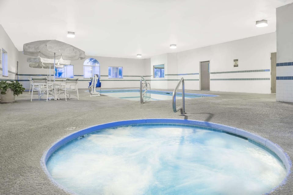 Super 8 By Wyndham Willcox Hotel in Arizona