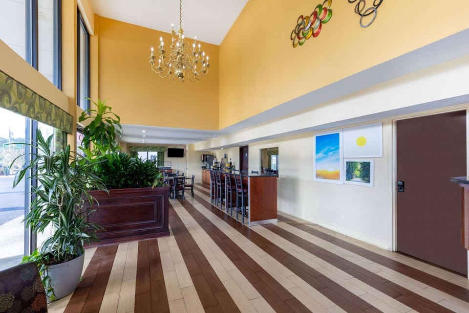 Days Inn by Wyndham Florence/I-95 North Hotel in South Carolina