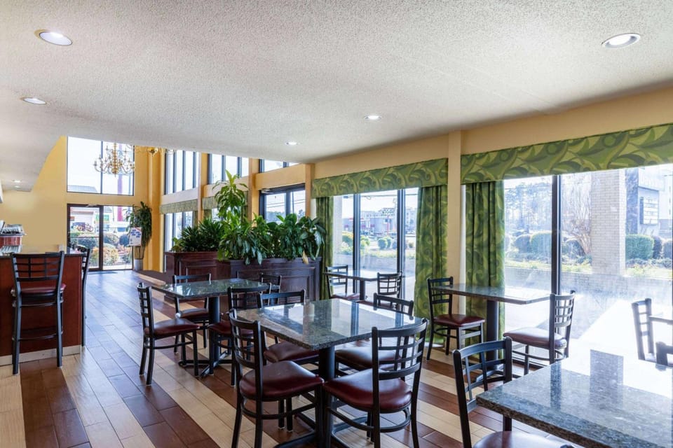 Days Inn by Wyndham Florence/I-95 North Hotel in South Carolina