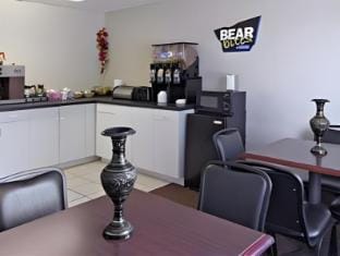 Travelodge by Wyndham Terre Haute Hotel in Terre Haute