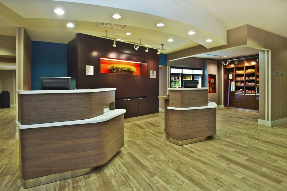 Courtyard by Marriott Gulfport Beachfront Hotel in Gulfport