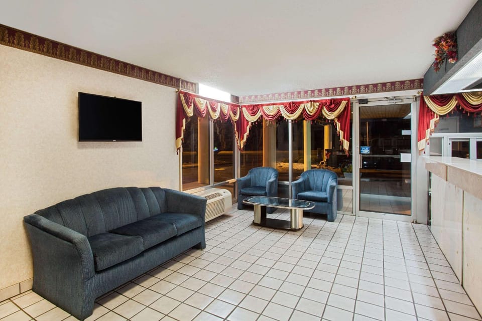 Days Inn by Wyndham Greeneville Hotel in Greeneville