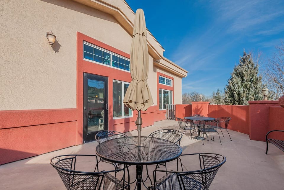 Days Inn by Wyndham Manitou Springs Hotel in Manitou Springs