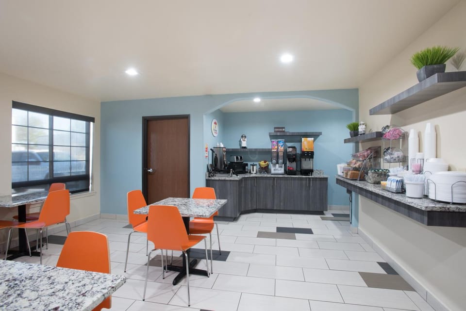 Super 8 By Wyndham Claremore Ok Hotel in Oklahoma