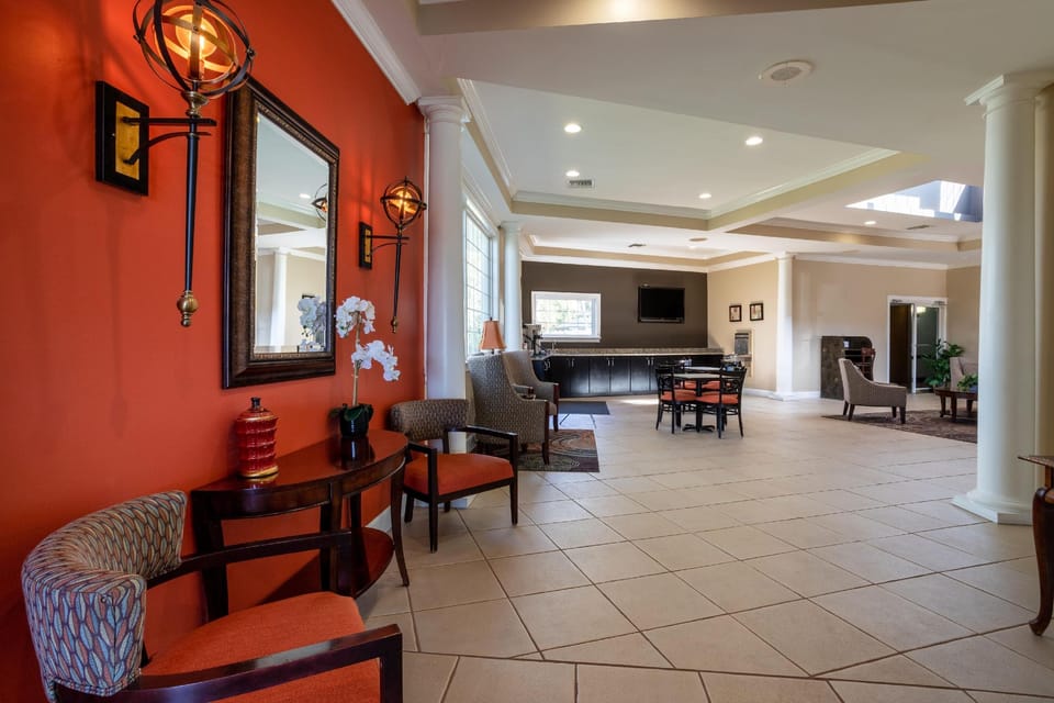 Travelodge by Wyndham Lakeland Hotel in Lakeland