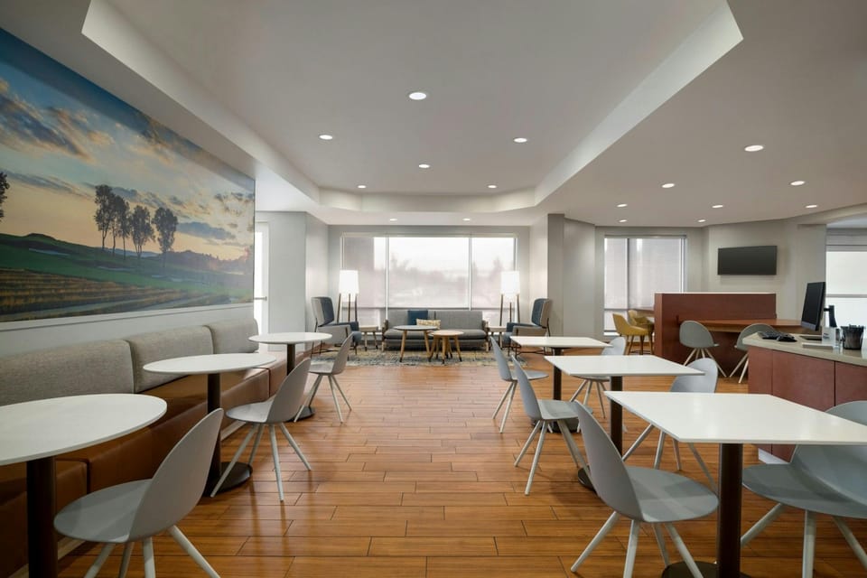 TownePlace Suites by Marriott Pittsburgh Harmarville Hotel in Plum