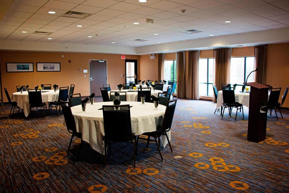 Courtyard by Marriott Battle Creek Hotel in Battle Creek