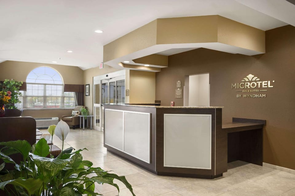 Microtel Inn & Suites by Wyndham Cambridge Hotel in Cambridge